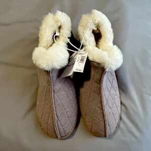 Women’s slippers
